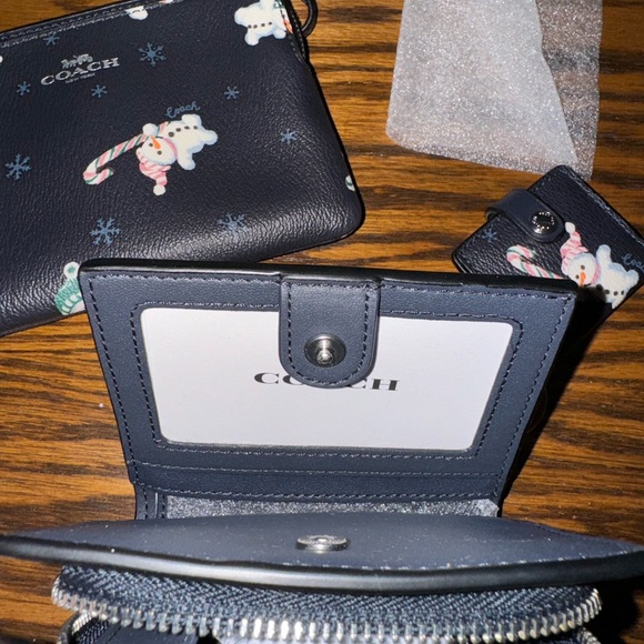 Coach Snowman Print Wallet, Wristlet, Picture Frame, & Makeup Bag Set - Picture 8 of 9